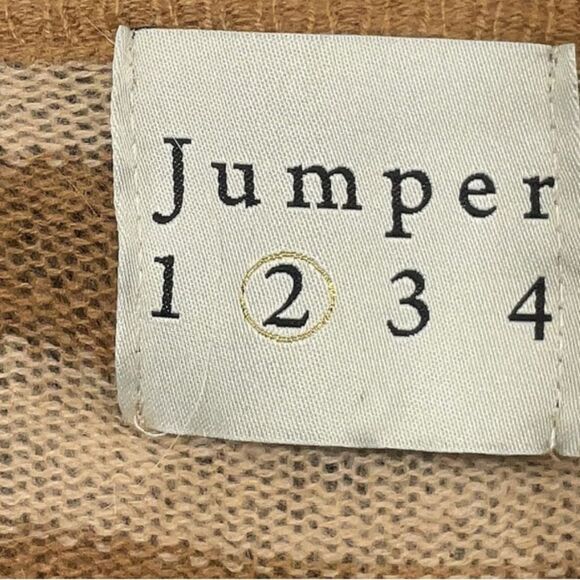 Jumper 1234 Nordstrom Tan Striped V-Neck Sweater contrast trim super soft Size M - Picture 5 of 6
